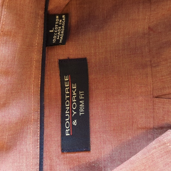 Men's Button Up Dress Shirt - Picture 3 of 3